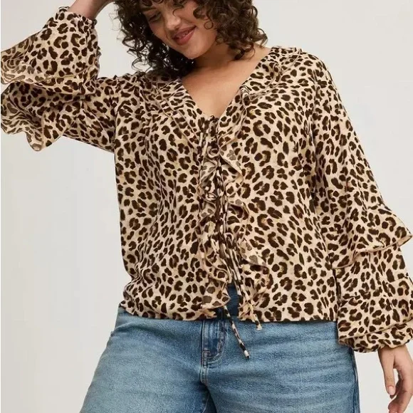 NWT- Torrid Leopard Print Chiffon Tie-Front Blouse – Size 1 - Picture 4 of 5